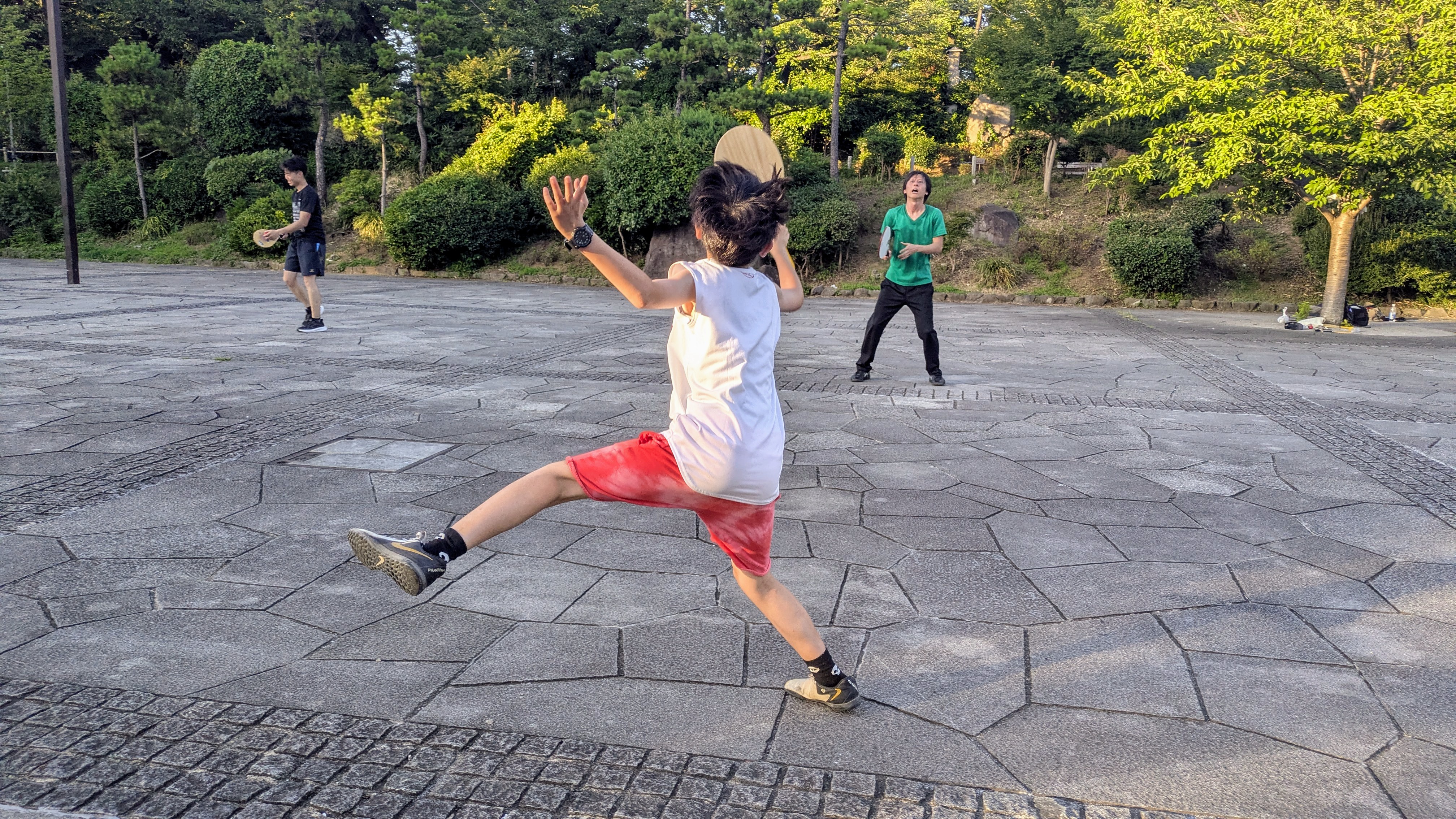 街のどこでも“ラリー”が始まる。ソフトフレスコボールが都市を塗り替える。